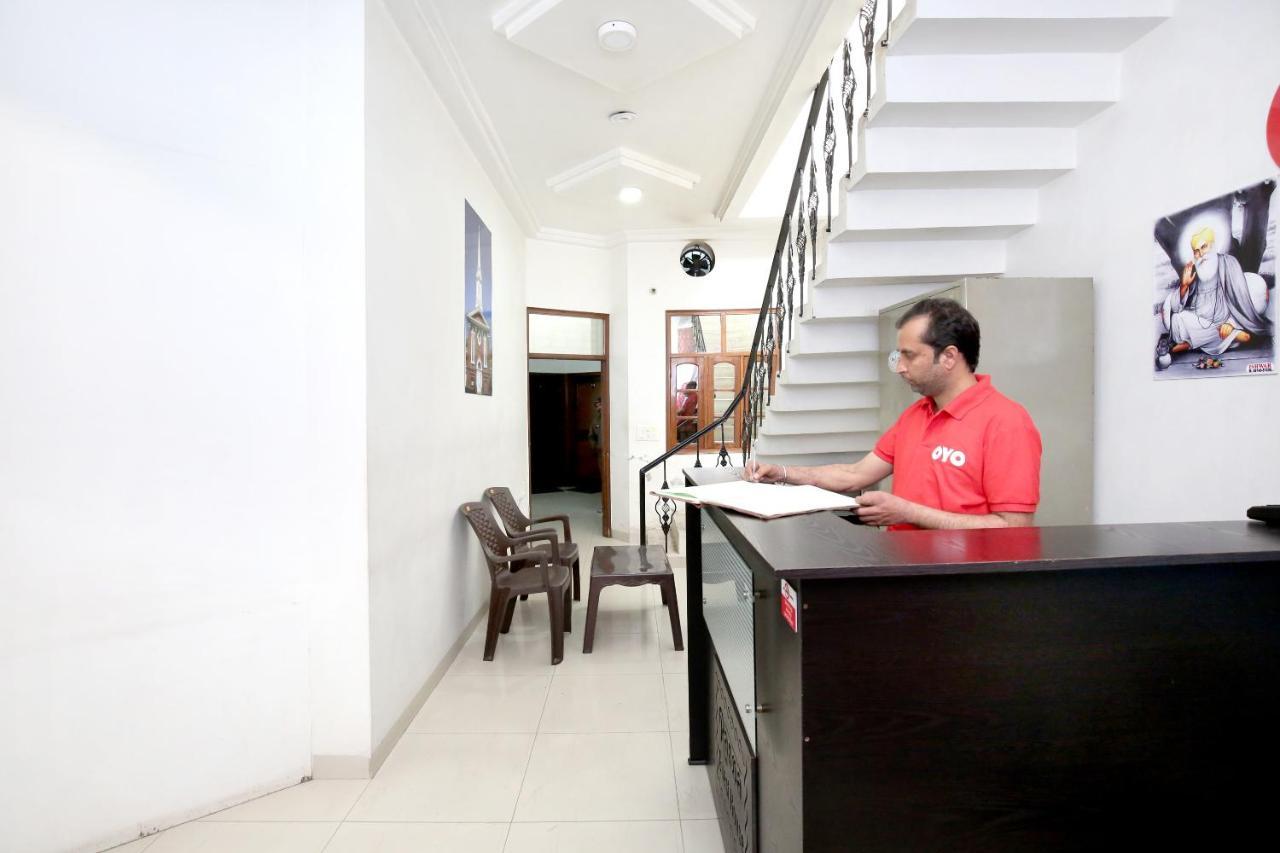 Oyo 8105 Royale Guest House Ludhiana Luaran gambar